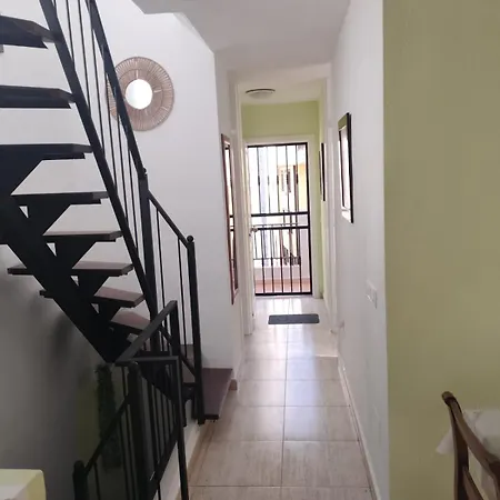 Precioso Triplex En Tenerife Con Vistas Al Mar كالاو سالفاجي